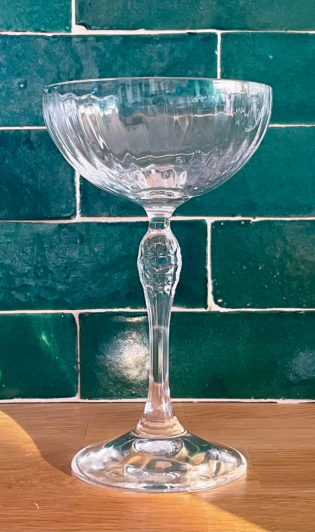 coupe à champagne ou verre à cocktail pour un apéritif chic